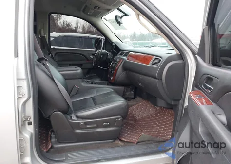 2011 Chevrolet Tahoe Lt z USA, uszkodzony, nr VIN 1GNSKBE01BR302006